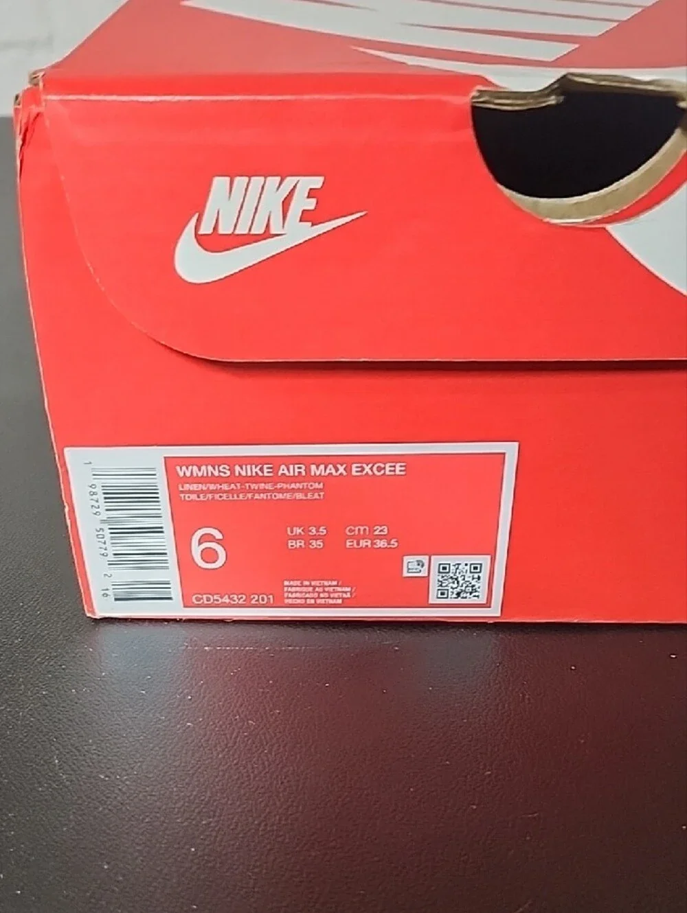Nike Air Max Excee  Women's Sneakers in Dusty Pink